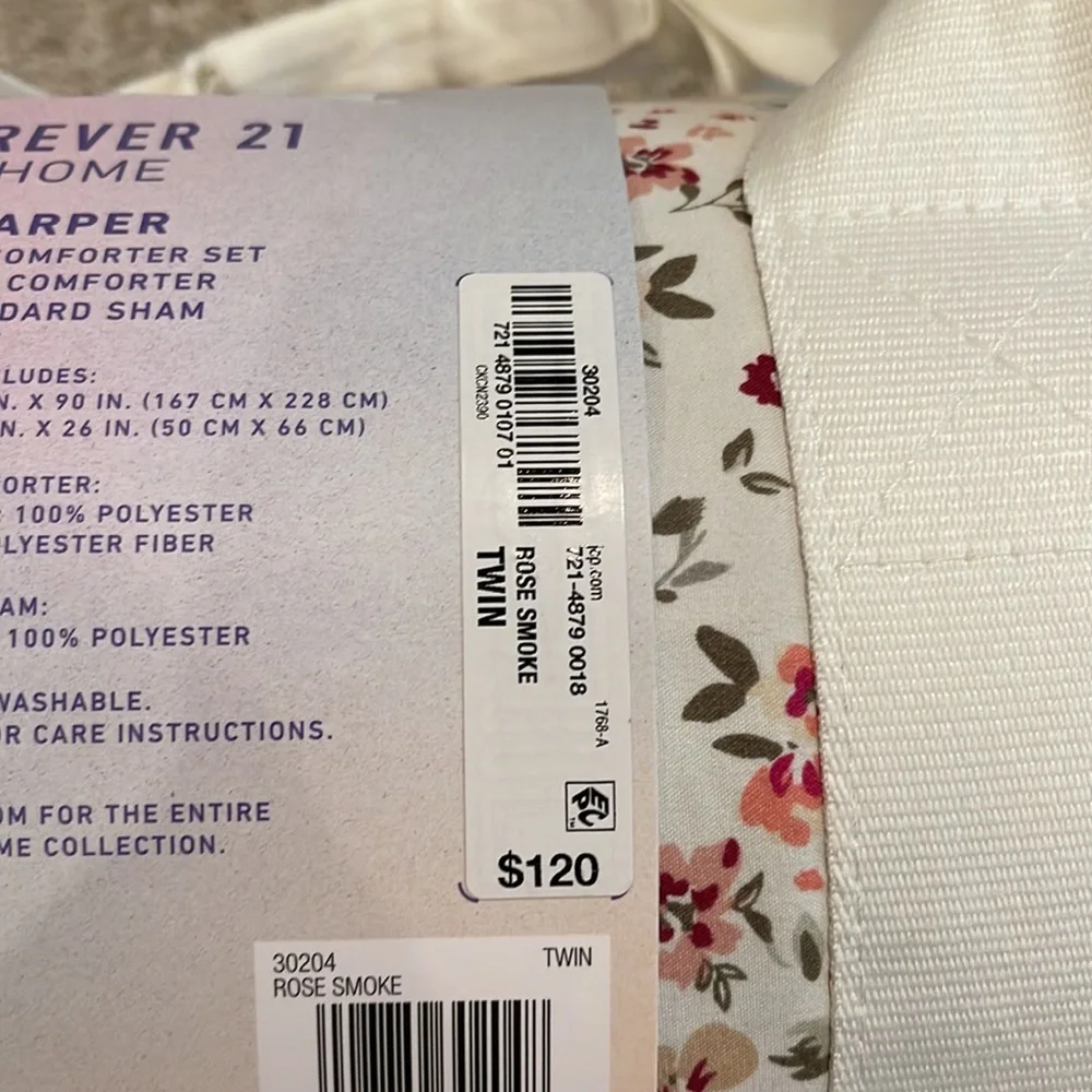 Forever 21 twin floral comforter